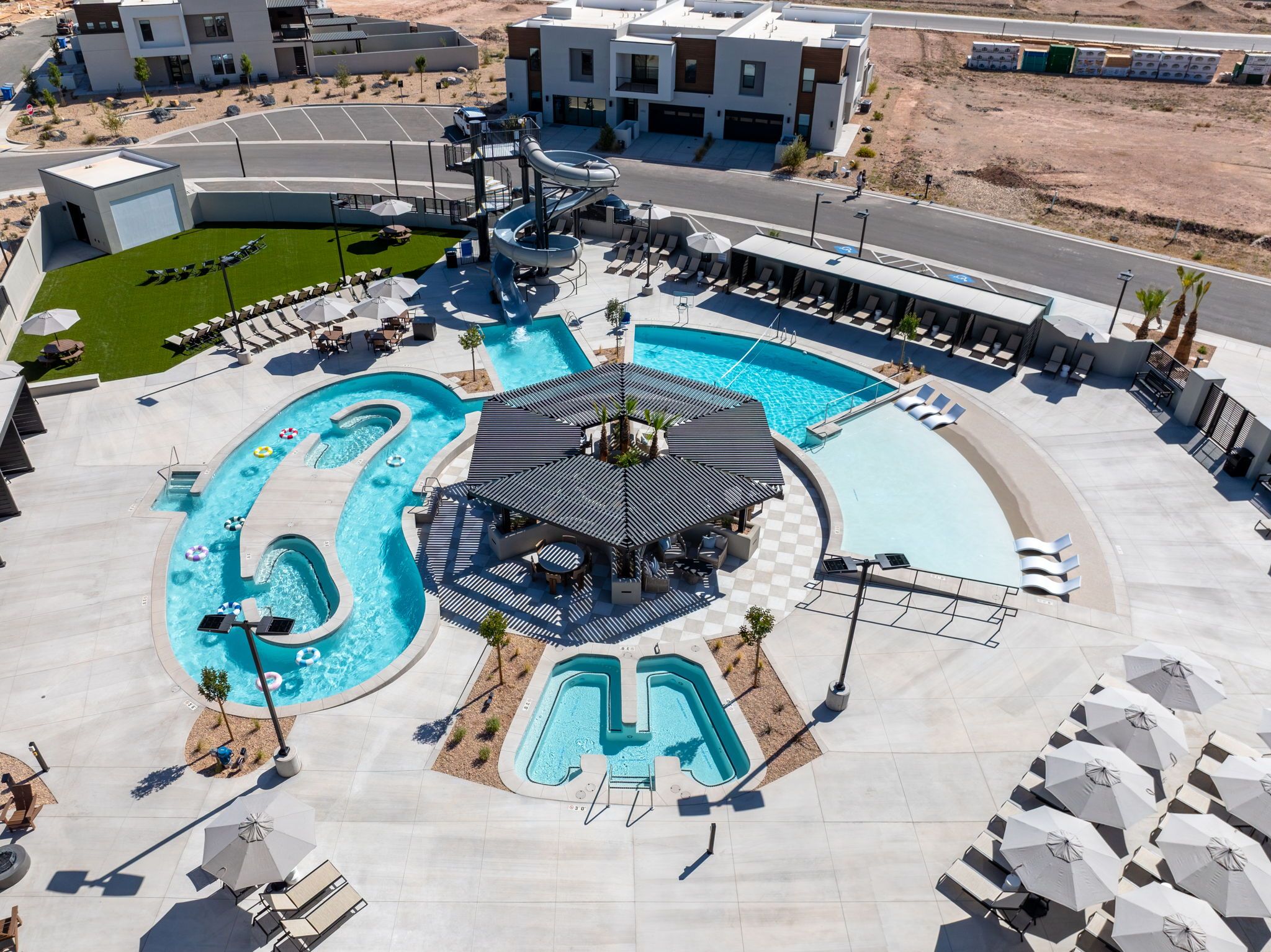2-web-or-mls-Isle Clubhouse Amenity-3.jpg