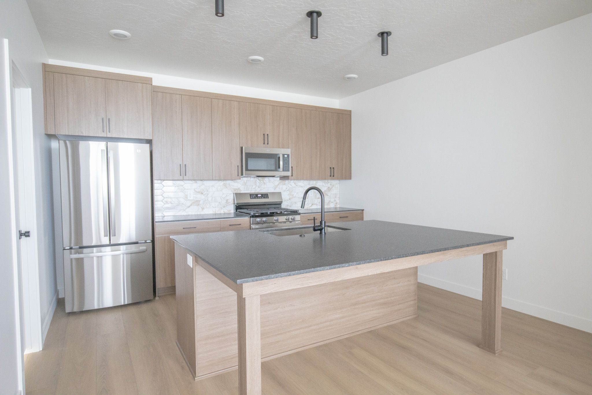 hazelkitchen2-2.jpg